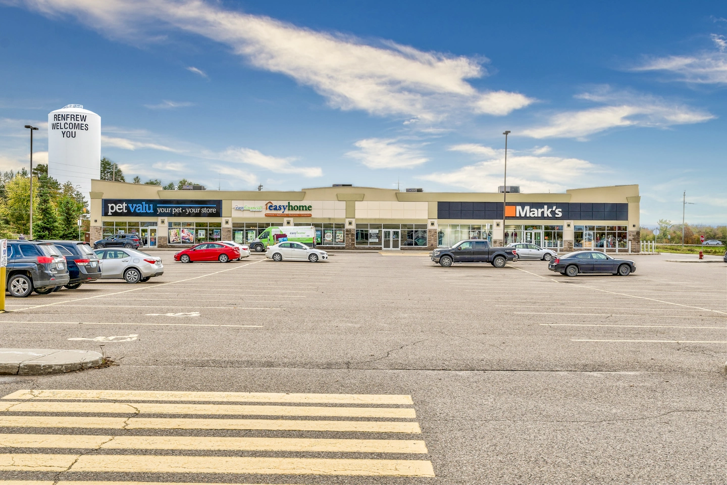 Renfrew Centre | 640-646-648 O'Brien Rd, Renfrew, Ontario