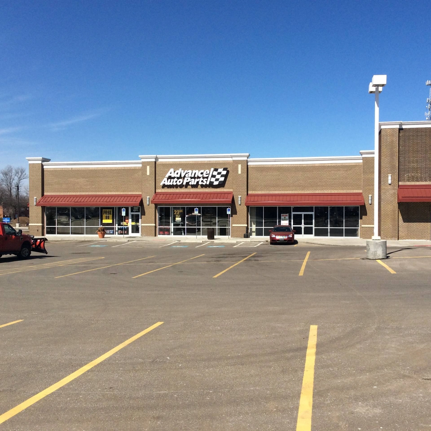 Solon Square | 33311-33631 Aurora Road, Solon, Ohio, 44139